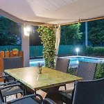 3 Bedroom Beautiful In *