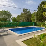 3 Bedroom Beautiful In